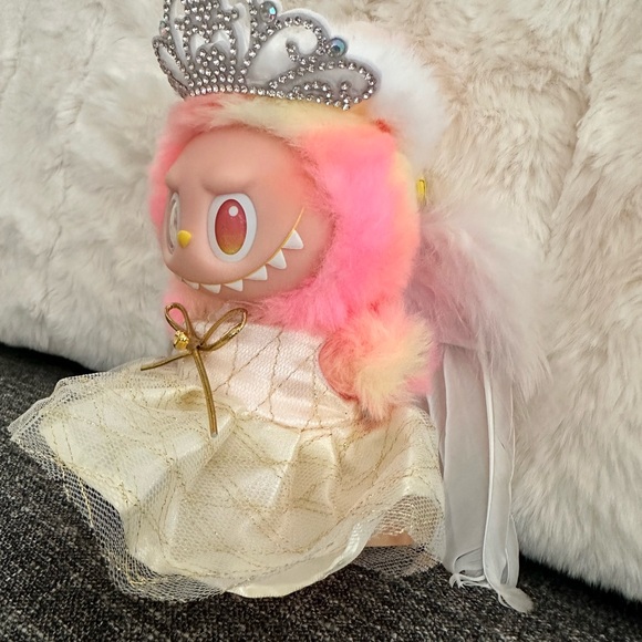 Authentic Big Into Energy Labubu with dress, tiara, wings - Picture 2 of 3